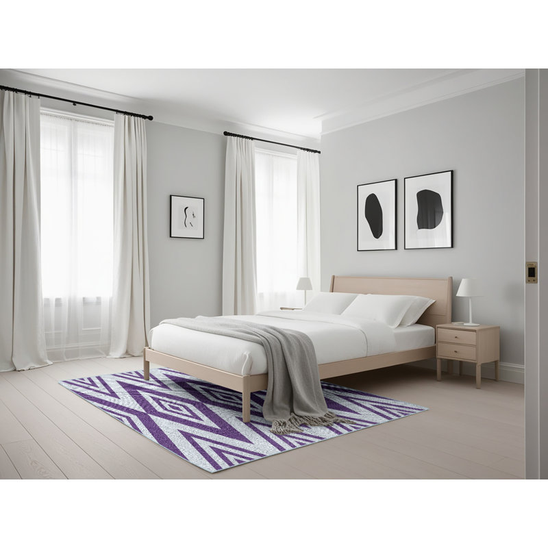 Tapis à motif géométrique violet foncé Kimbolton, Rectangle 5 pi x 7 pi