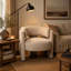 Fauteuil demi-tonneau courbé pour le salon et la chambre à coucher-131248106