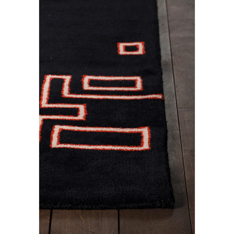 Tapis en labyrinthe géométrique noir, rouge, orange et crème Cloral Authentic, 5 pi x 7 pi 6 po