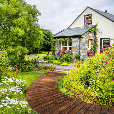 Pavillon de jardin en bois de 7 pi avec surface antidérapante et pavé de patio en bois