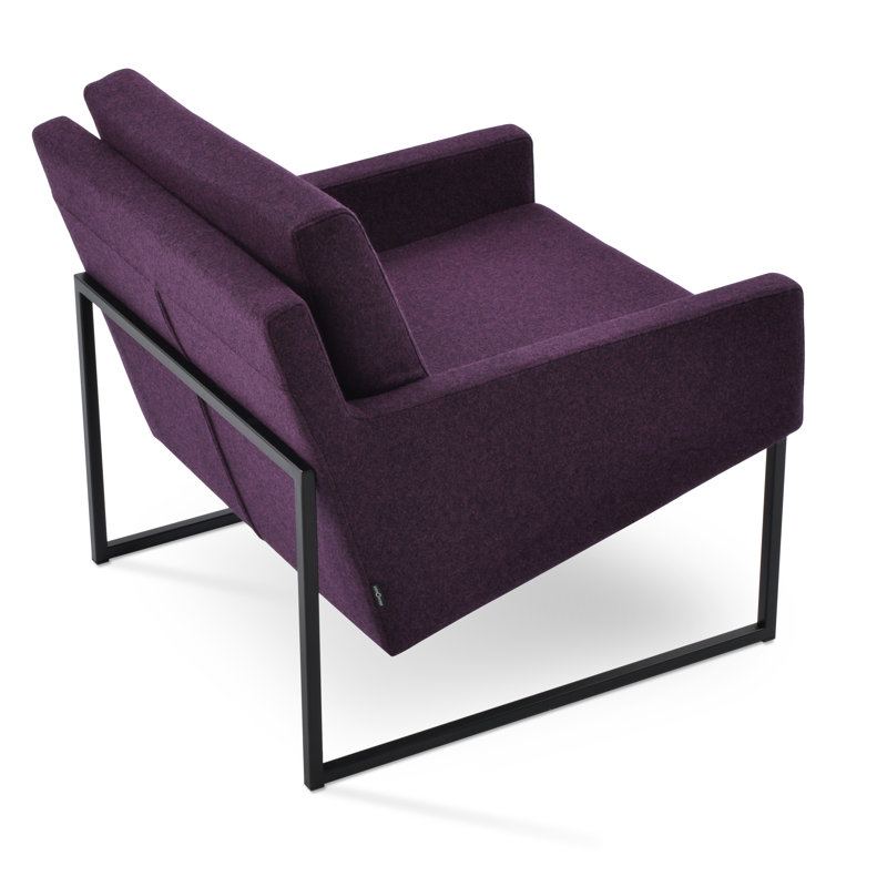 Fauteuil Nova en métal noir, Laine marron foncé Camira