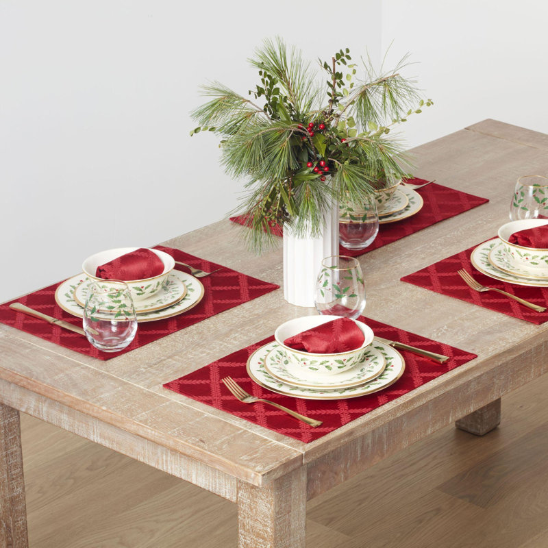 Lenox Laurel Leaf Placemat, Red