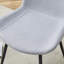 Ensemble de table et de table de salle à manger de style moderne et minimaliste blanc de 42 pouces avec 4 chaises de salle à manger en lin gris clair et coussin arrondi. Convient aux salles à manger, aux bureaux, etc.