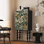 Commode en bois massif de style français