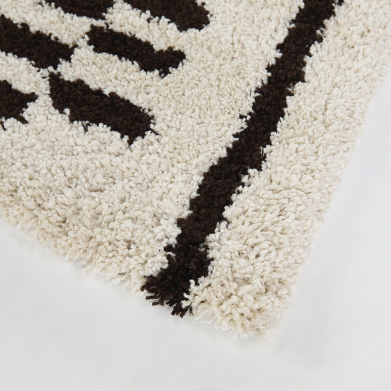 Tapis crème Ramsdell, Rectangle 7 pi 10,5 po x 10 pi 0,1 po