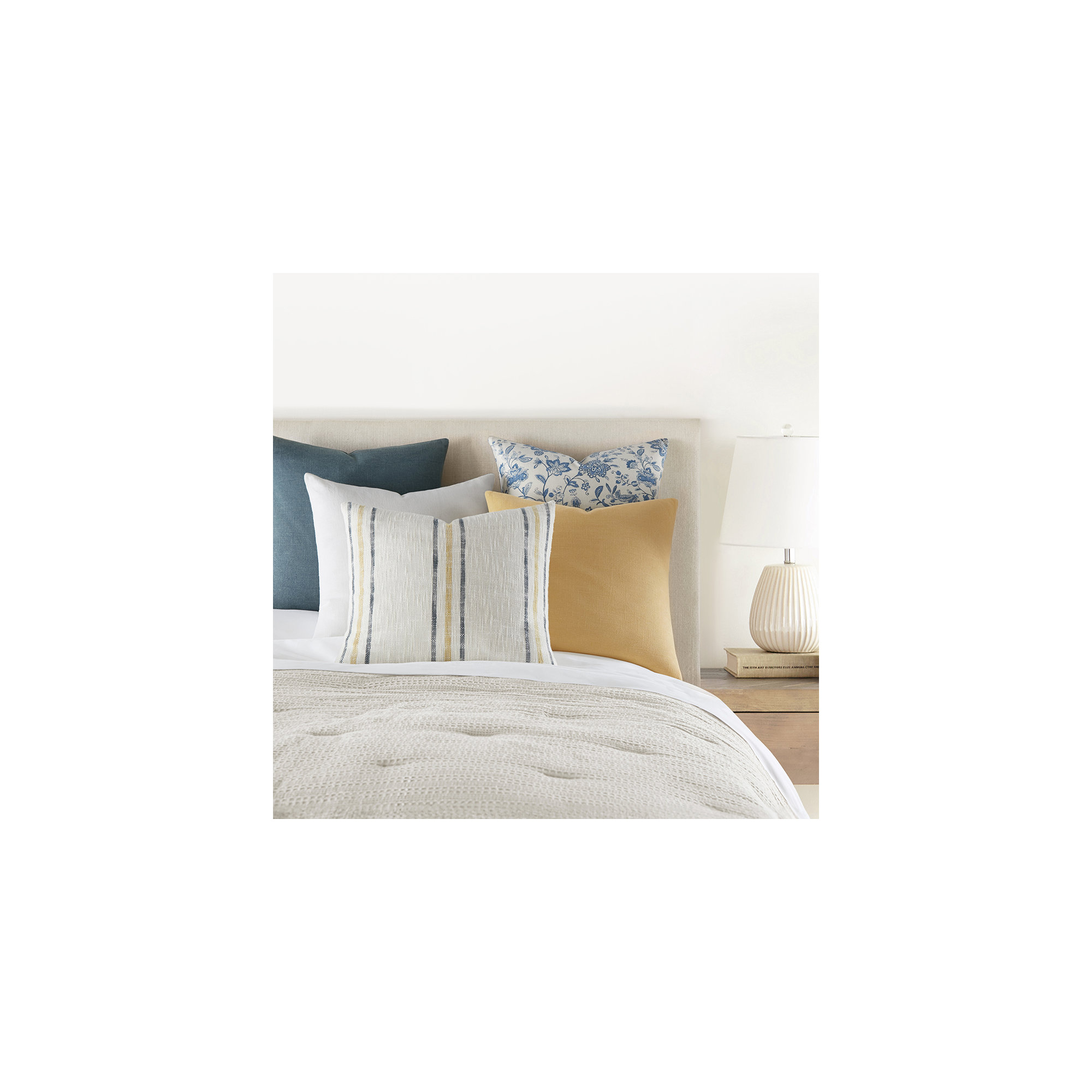 Rodanthe Cotton Decor Throw Pillow in Jacobean, Blue