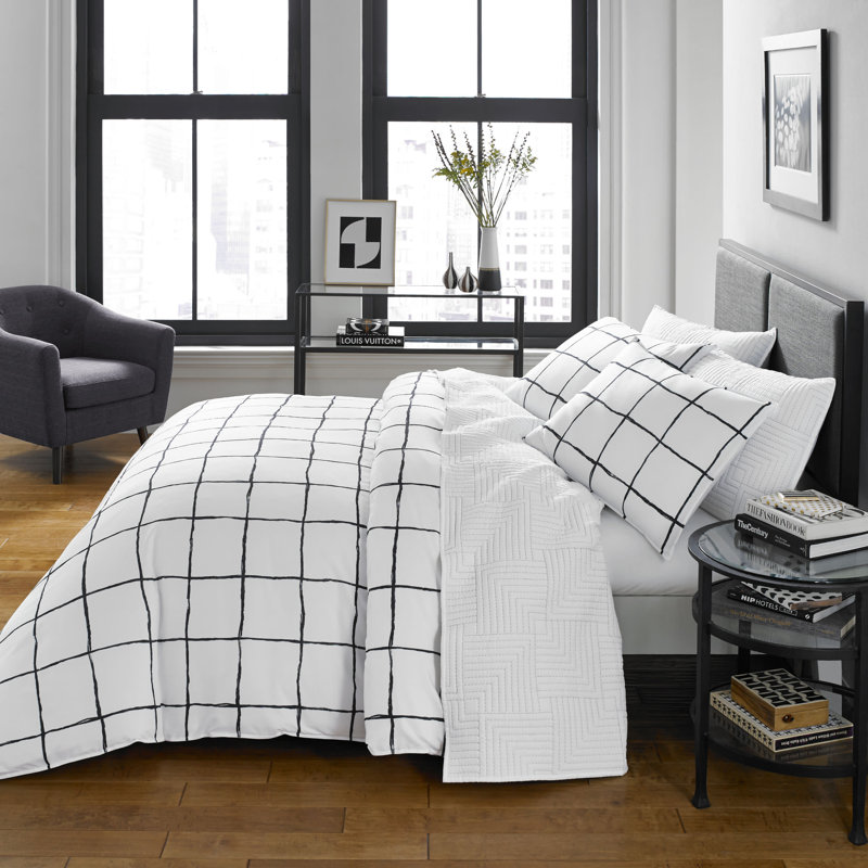 Ensemble d'édredon réversible moderne et contemporain en microfibre noir / blanc
