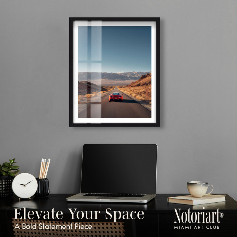 Décoration murale «Desert Drive» à motif de boîte-cadre glamour par Notoriart, cadre noir, 20 x 24, H 25 po x l 21 po