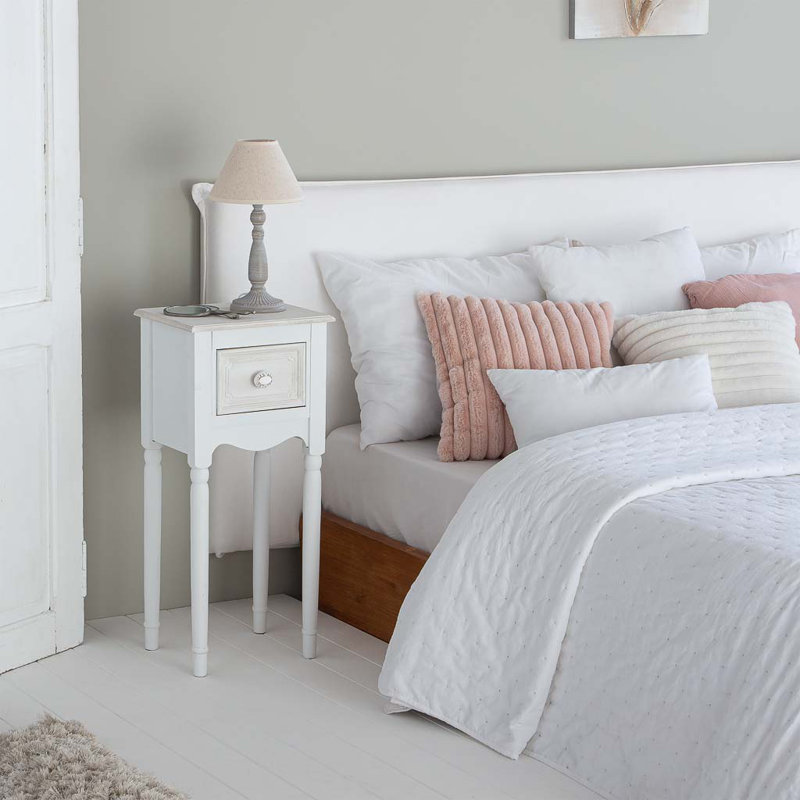 Ariamarie 33 cm W Bedside Table