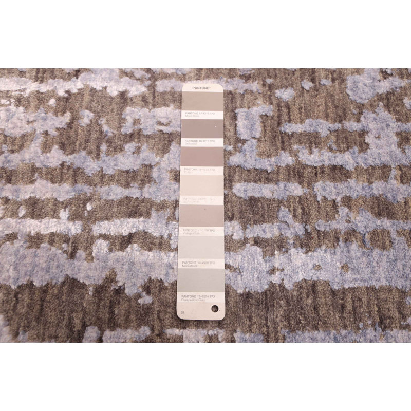 Legacy Rug 2'6" x 9'10"