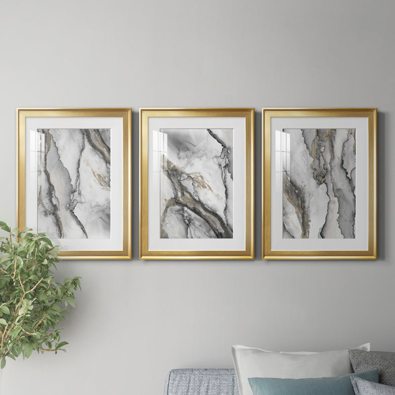 «Abstract Ink Fantasy I», ensemble de 3 cadres photo, Cadre doré, H 24,5 po x l 55,5 po x P 1 po
