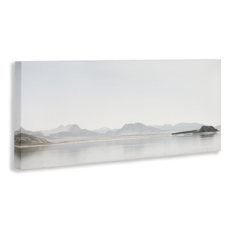 Toile «Misty Morning Mountain», conception par Gemma Bardot, H 10 po x l 24 po