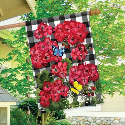 Checkered Geraniums House Flag
