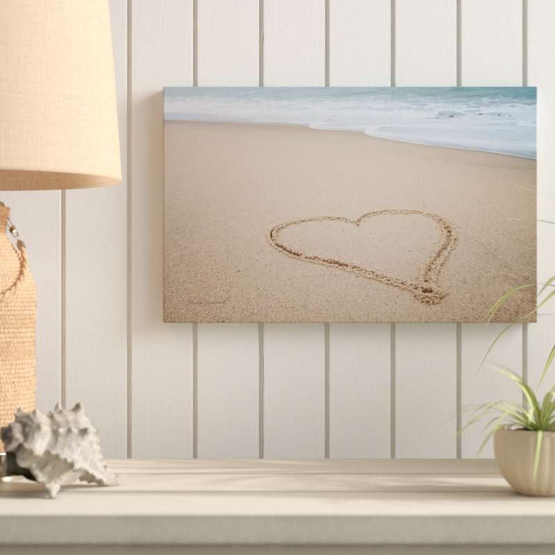 « beach love i », reproduction de photo sur toile tendue, H 22 po x l 32 po x P 2 po