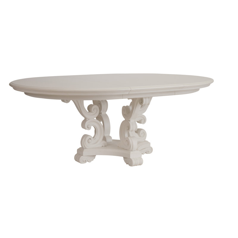 Villa Blanca Round Dining Table