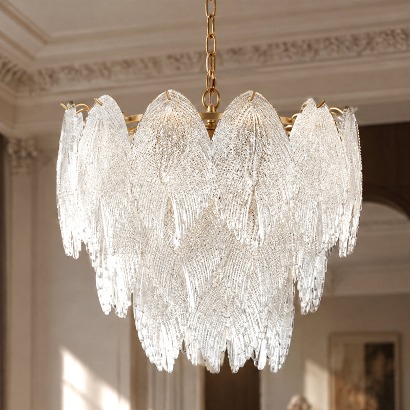 Lustre en verre texturé à plumes, 6 lumières, 45,7 cm (18 po), 3 niveaux, laiton antique