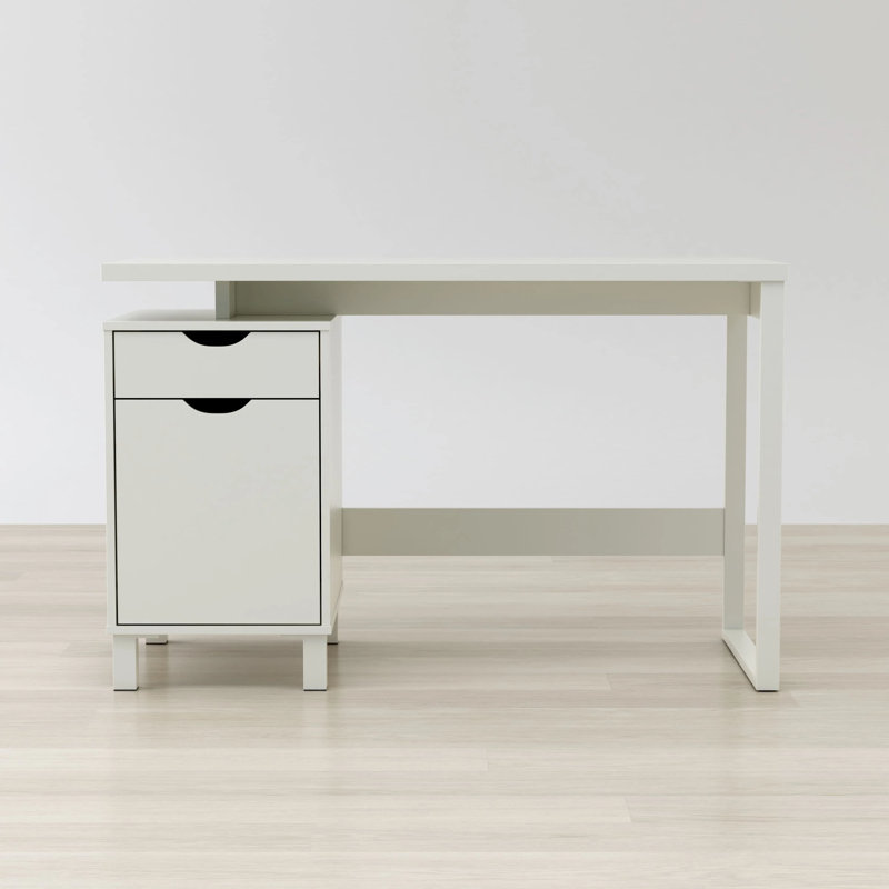 Haslev Executive Desk