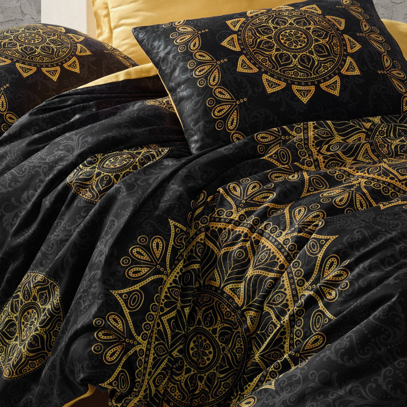 Amiya Floral Duvet Cover Set with Pillowcases, 220 x 260cm Duvet Cover + 2 Pillowcases (50 x 80)