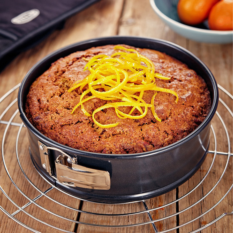 Stellar, Bakeware - Non-Stick Springform Round Cake Tin