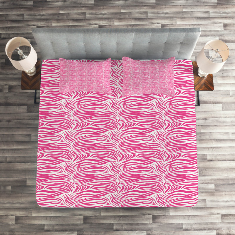 Glam Polyester Damask Coverlet, King Bedspread + 2 Shams