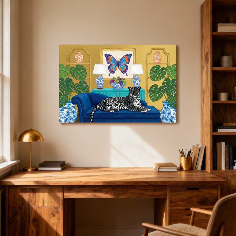 Animaux, léopard exotique sur un canapé bleu avec art papillon, H 12 po x l 18 po