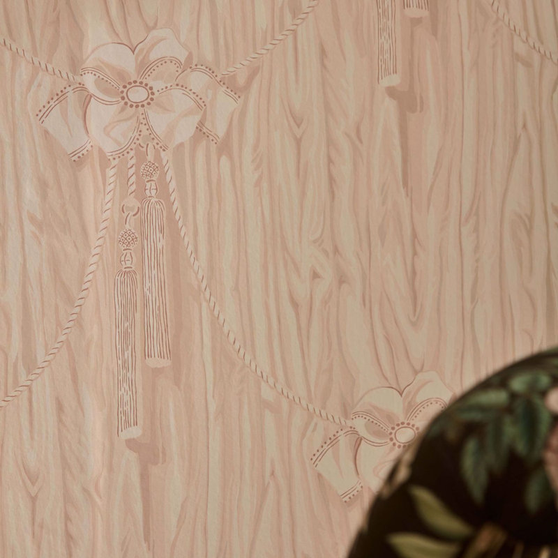 Giles Deacon Wilsford Wallpaper, Conch