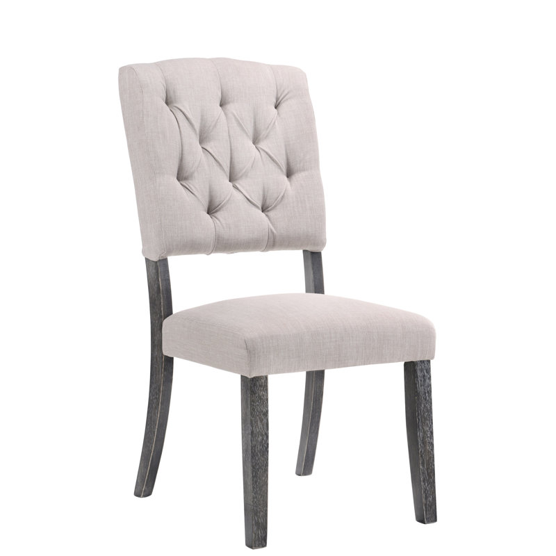 Lot de 2 chaises d'appoint rustiques de style transitionnel, avec dossier rembourré en lin beige, pieds fuselés en bois d'hévéa massif finition chêne gris vieilli, pour une composition décorative esthétique dans la salle à manger.
