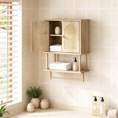 Armoire de salle de bain en rotin avec portes arquées, armoire à pharmacie Boho moderne, organisateur de rangement mural avec barre à serviettes et tablettes ouvertes pour le salon de la cuisine