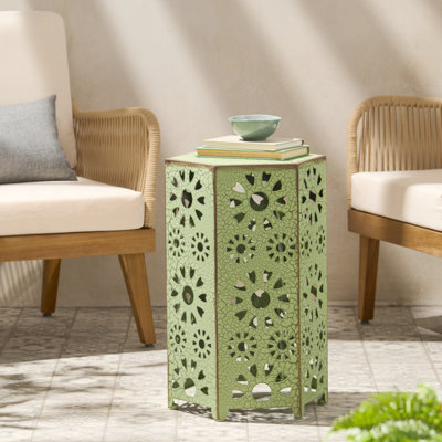 Charmante table d'appoint moderne avec des fonctions polyvalentes et une fabrication durable
