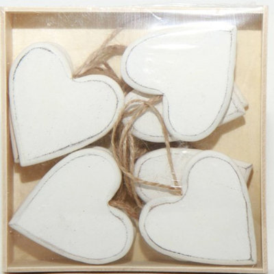 Ornement en bois pour coeurs de fêtes