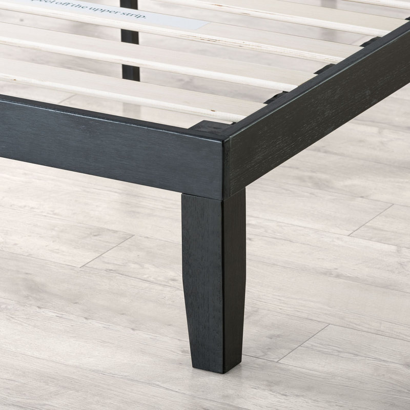 Lit plateforme en bois massif Harlow, Noir, Simple TG