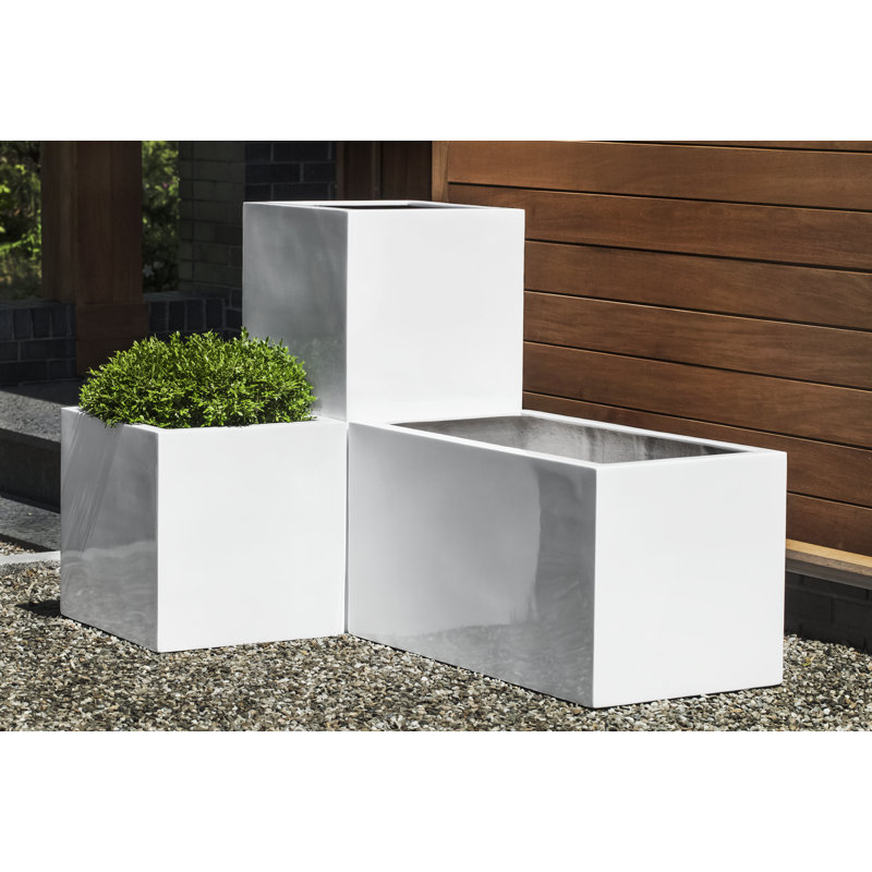 Sandal Handmade Planter, 23.5" H x 8" W x 8" D, Glossy White