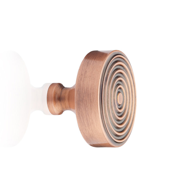Poignée ronde Zara de 1 1/2 po de diamètre, Cuivre brossé, H 1,26 po x l 1,25 po x P 1,25 po