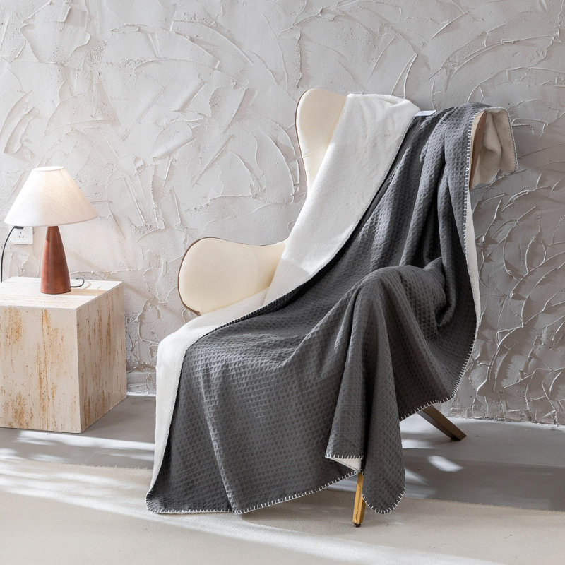  Jeté double face Waffle Weave to Faux Fur, Gris
