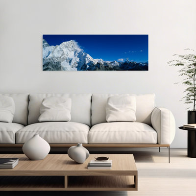 Faible angle de vue sur les montagnes couvertes de neige, montagnes de l'Himalaya, région de Khumba, Népal, art contemporain contemporain, montagne, tranquille