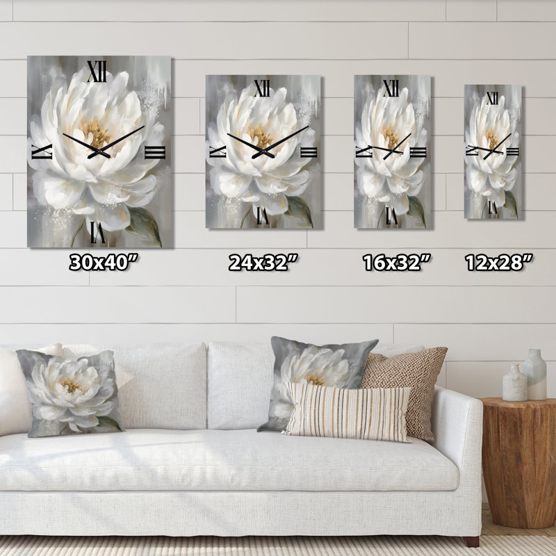 Horloge murale pivoines blanches et grises, H 28 po x l 12 po x P 1 po