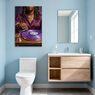 Fashion Vinyl Record Player Woman Dreads Jewelry