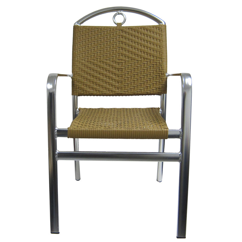 Chaise de patio empilable