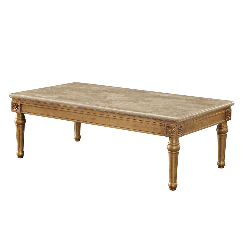 Table basse à 4 pieds