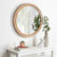 Miroir rond rond à cadre en bois avec détail nervuré, 23,62 po