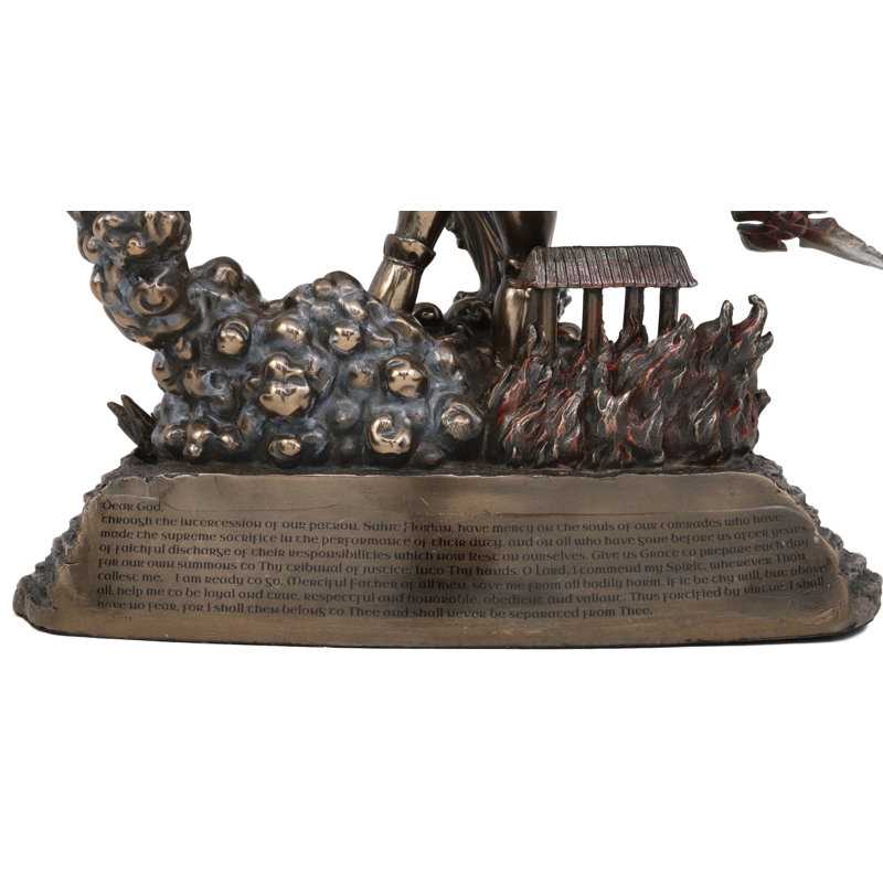 Figurine de fabrication de l’eau au dessus de la combustion saint florian Cecilton
