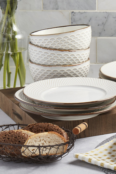 Embossed Table Décor