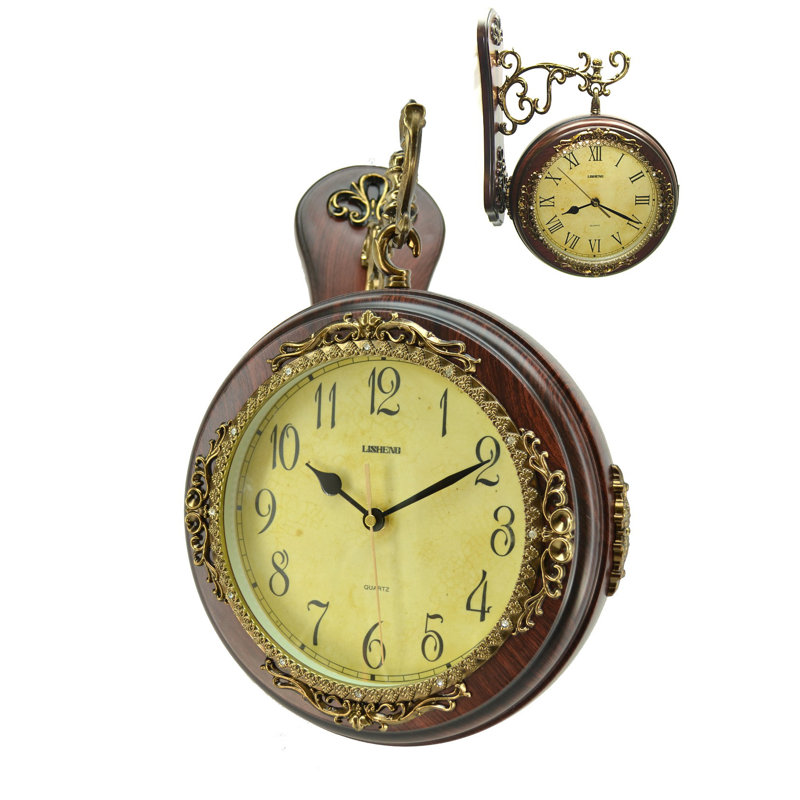 Horloge suspendue à double face