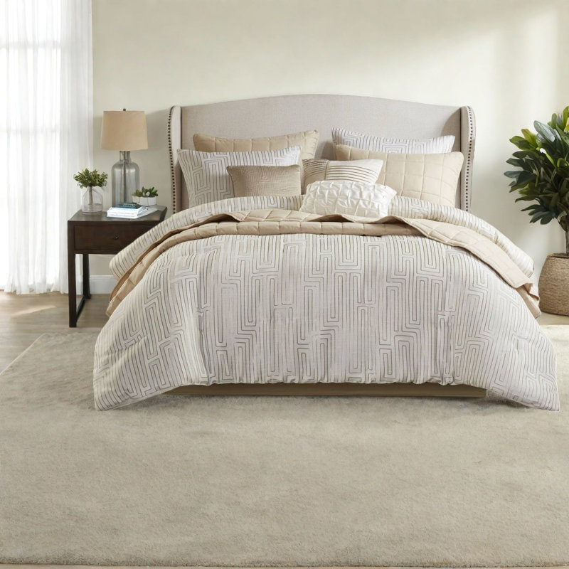 Luxurious Queen Bedding Sets, Polyester Jacquard, Modern Elegance For Home