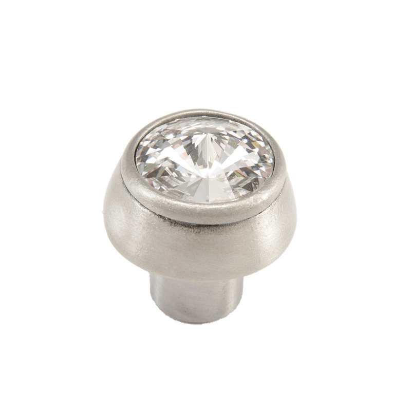 Caché round knob with an 18mm rivoli Swarovski Clear Crystalin Chalice, Satin