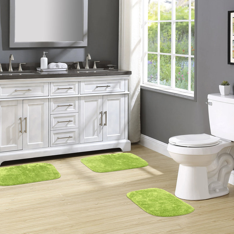 Tapis pour salle de bain en nylon traditionnel avec envers antidérapant Mccluney, Accessoire lime