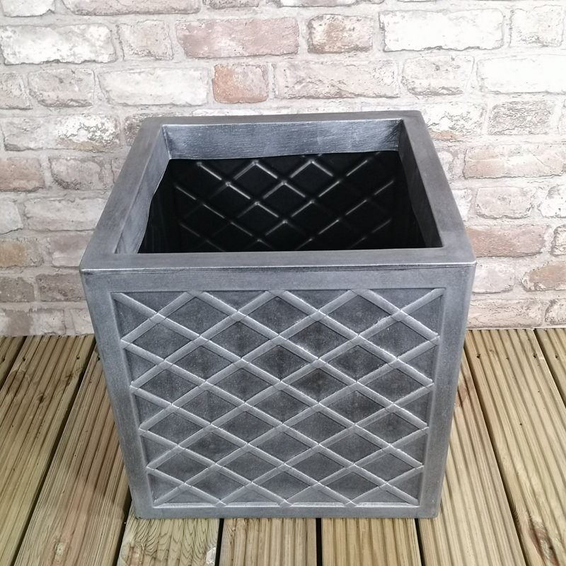 Samuel Alexander Pot Planter