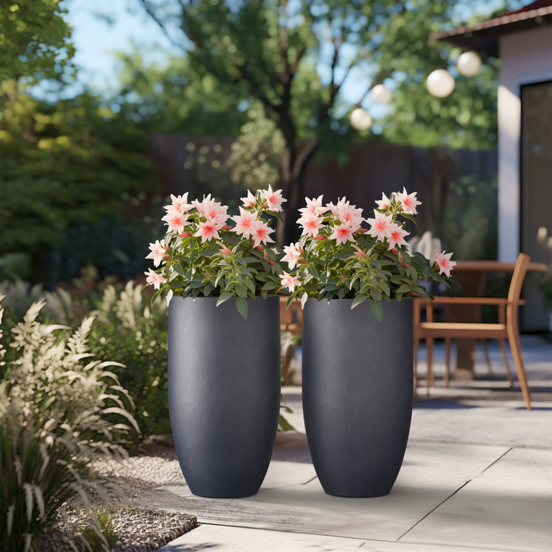 Pot à fleurs fait à la main Gerasim, Gris granite