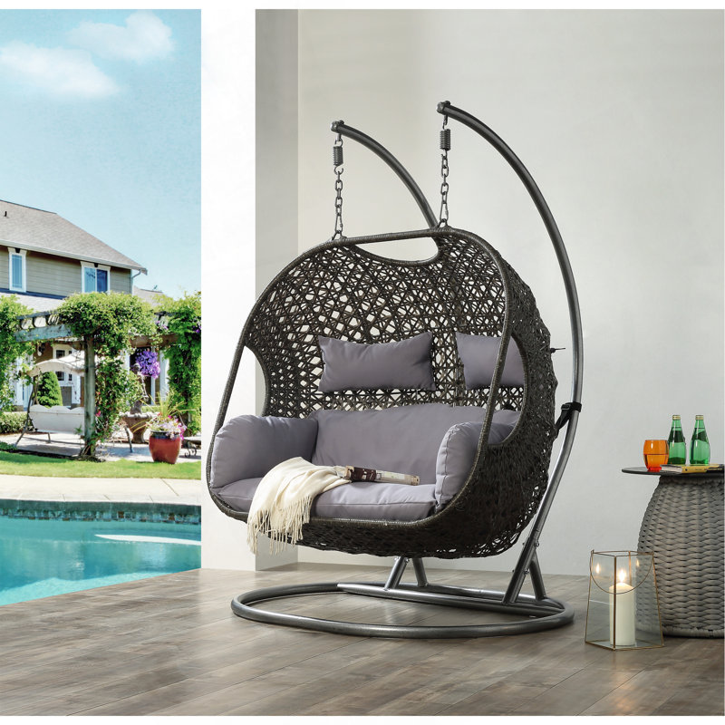 Chaise suspendue en osier et tissu Vasant