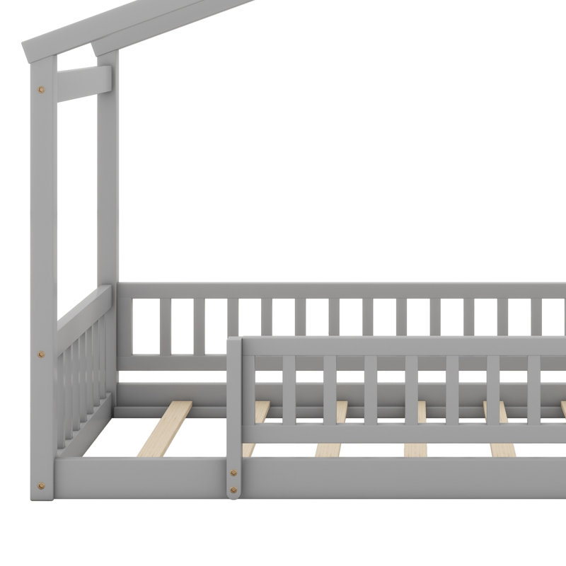 Structure de lit en bois avec clôture, gris